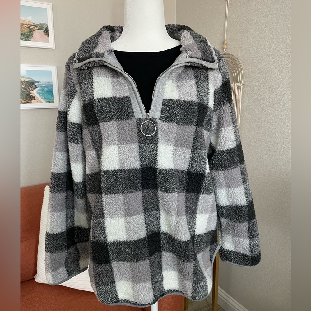 Never worn flannel teddy jacket.